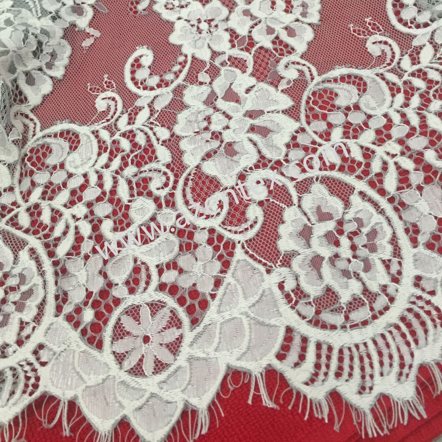 M&aacute;quina de encaje Raschel con placa de ca&iacute;da de jacquard multibar
